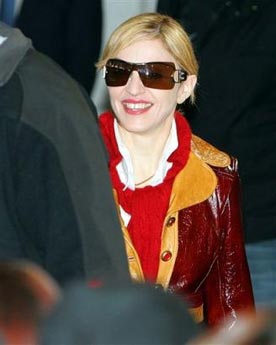 Madonna arrives in Japan