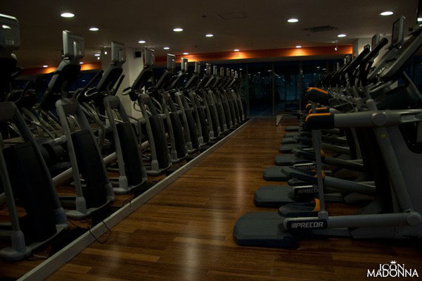 Hard Candy Fitness Center in Mexico