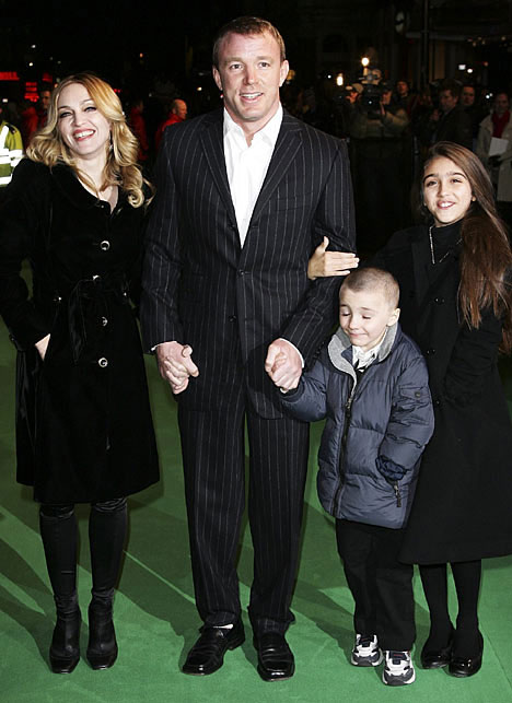 Madonna, Guy and kids in 2007