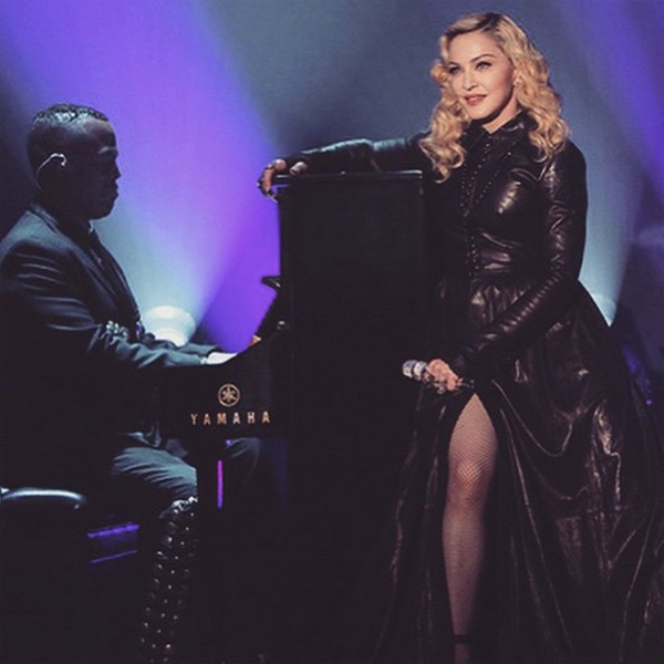 Madonna performs Ghosttown at the Ellen Degeneres Show