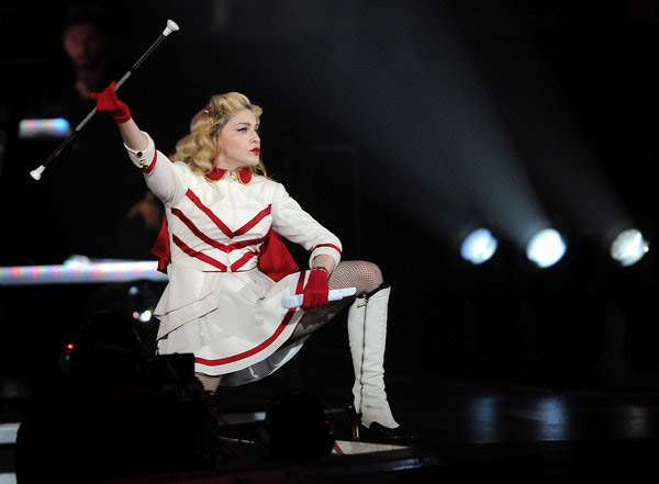 MDNA Tour press reviews - Madonna show articles